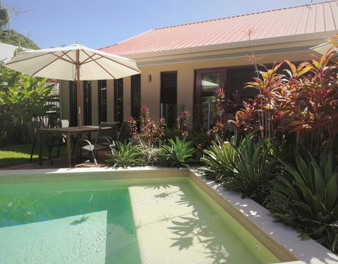 Latania Luxury Villa - Kempsey Accommodation 0