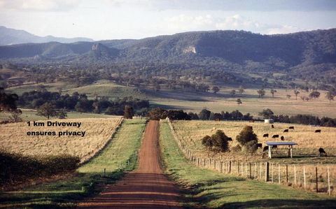 LeCamah Hill - Kempsey Accommodation 2