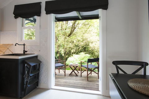 Leddicott Cottage - Kempsey Accommodation 1