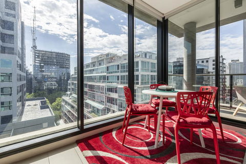 LIGHT, AIRY, SPACIOUS QUEENS ROAD APARTMENT - Kempsey Accommodation 1