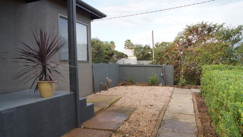 Lincoln Breeze - Kempsey Accommodation 3