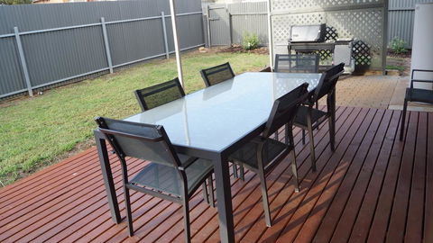 Lincoln Breeze - Kempsey Accommodation 1