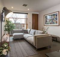 LUXE - Park views Wine Wifi Netflix Garage PETS ok - Kempsey Accommodation