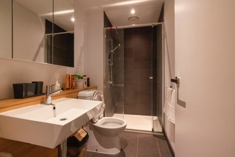 LUXE 2B Apartment Fully Furnished With Pool And Gym - Kempsey Accommodation 0