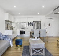Luxe Beach Holiday Unit With Parking Pool and Gym - Kempsey Accommodation