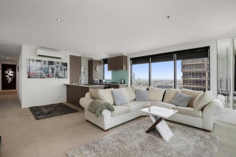 Luxurious Living With Unbeatable Views - Kempsey Accommodation 1