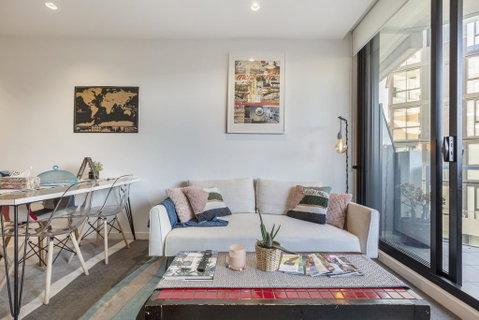 LUXURIOUS RIVERSIDE RESORT STYLE APARTMENTPOOLSPAGYMROOFTOP WITH CITY VIEWS - Kempsey Accommodation 0