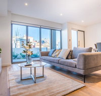 Luxurious Townhouse With Natural Light In Rosebery - Kempsey Accommodation