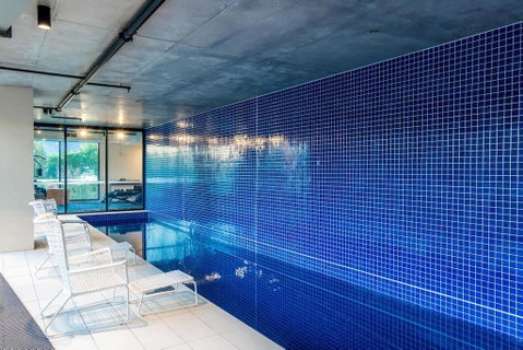 Luxury 2BR Yarra River Views WIFI-Netflix-Pool-Gym - Kempsey Accommodation 0