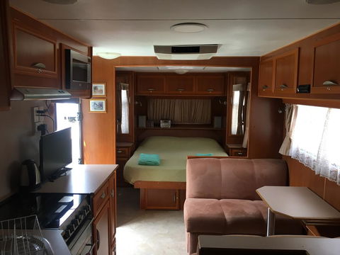 Luxury Caravan - Kempsey Accommodation 0