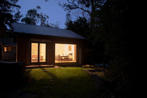 Luxury Forest Retreat - Puffing Billy - Kempsey Accommodation 1