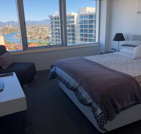 Luxury Large One Bedroom Surfers Paradise - Kempsey Accommodation
