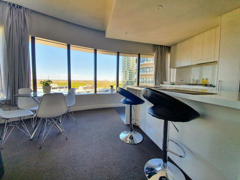 Luxury Level 2-bed 2-bath City View Apt In Olympic Park - Kempsey Accommodation 1