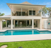 Luxury Living on the Beachfront - Kempsey Accommodation