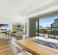 Luxury on Currumbin Beach - Kempsey Accommodation
