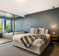 Luxury Spa Retreat with Ocean and Hinterland Views - Kempsey Accommodation