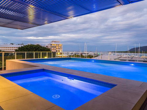 Luxury Waterfront Escape On The Harbour 315 - Kempsey Accommodation 0