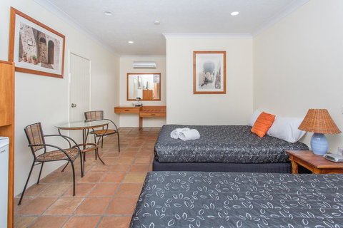 Mackay Rose Motel - Kempsey Accommodation 2