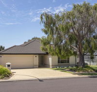 Macs Manor - Kempsey Accommodation
