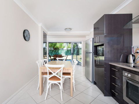 Magnolias @ Fingal Bay - Kempsey Accommodation 1