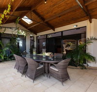 Maidstone Executive Residence - Kempsey Accommodation