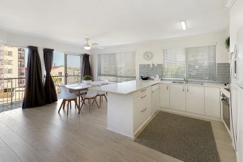 MAINSAIL8- MOOLOOLABA BEACH - Kempsey Accommodation 2