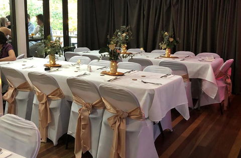 Maleny Hotel - Kempsey Accommodation 2
