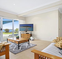 Mamorhomy - beachfront spacious apartment - Kempsey Accommodation