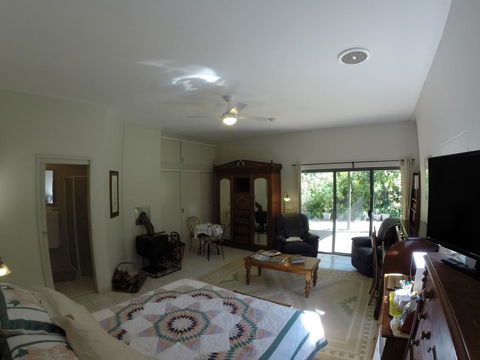 Mandalay House - Kempsey Accommodation 2