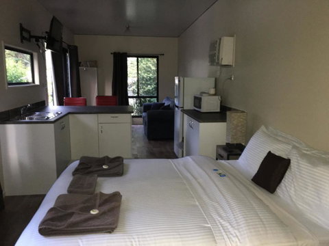 Mapleton Cabins & Caravan Park - Kempsey Accommodation 3