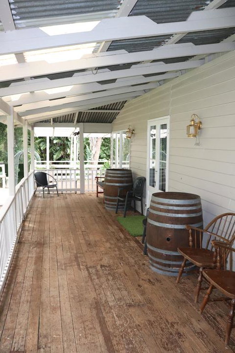 Mapleton Falls Farm House - Kempsey Accommodation 1