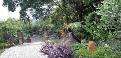Mapleton Peaceful Provence BnB - Kempsey Accommodation 3