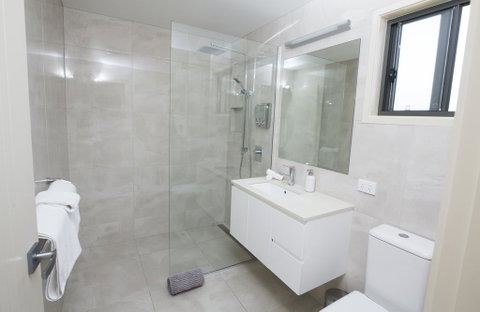 Mapleton Springs - Kempsey Accommodation 3