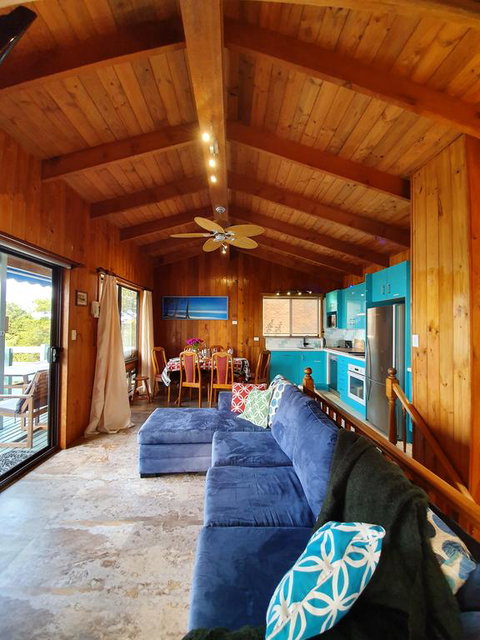 Marazul Paradise Beach House- Panoramic Ocean Views - Kempsey Accommodation 3