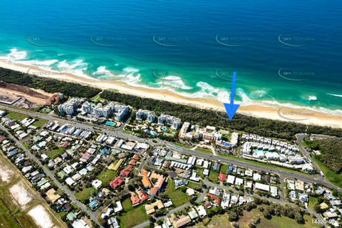 Marcoola Beachfront 3BR -Pool-100m To The Beach. - Kempsey Accommodation 0