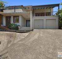 Mcauleys Beach House - Kempsey Accommodation
