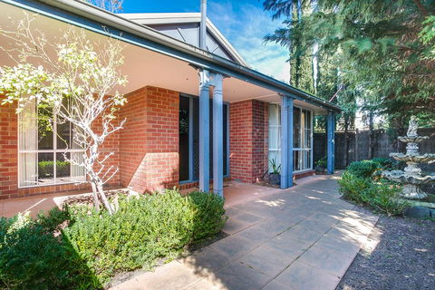 McCrae On The Beach - Right On The Magnificent Beach - Kempsey Accommodation 0