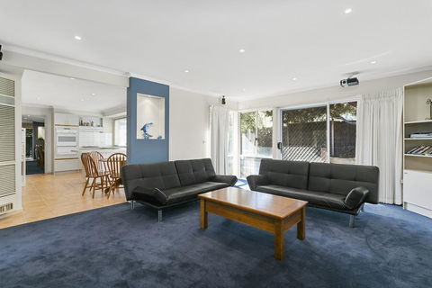 McCrae On The Beach - Right On The Magnificent Beach - Kempsey Accommodation 3