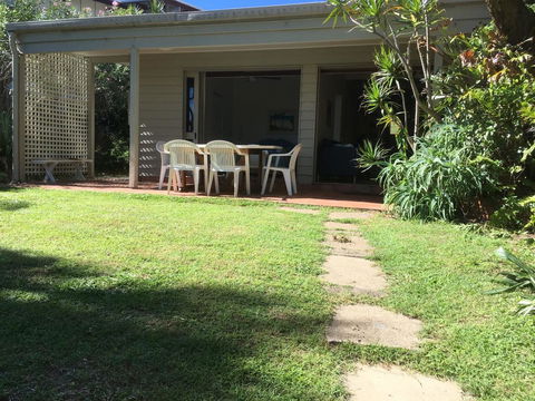 Mclean - Kempsey Accommodation 0