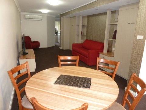 McNevins Tamworth Motel - Kempsey Accommodation 2