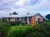 Book Melton Accommodation Vacations Kempsey Accommodation Kempsey Accommodation