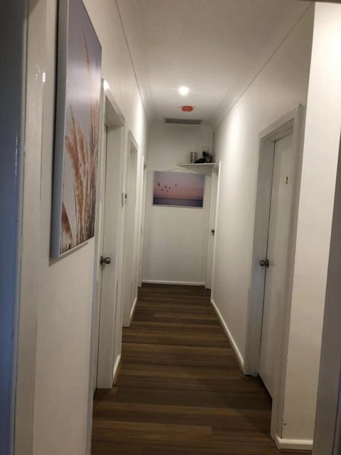 Melbourne Short Stay- Burwood Deakin Uni, Burwood - Kempsey Accommodation 3