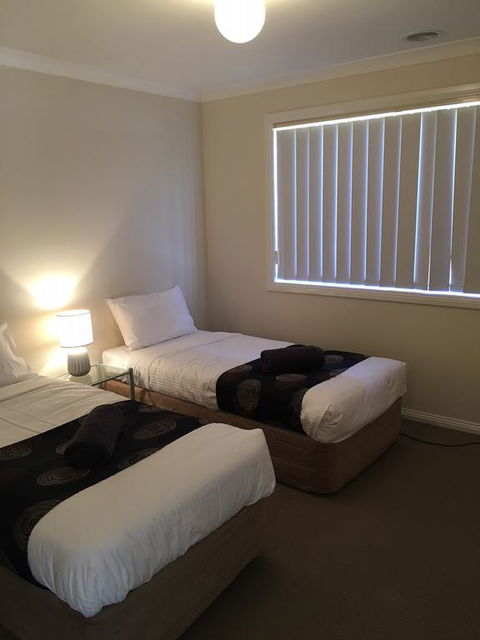 Melton Apartments - Kempsey Accommodation 3