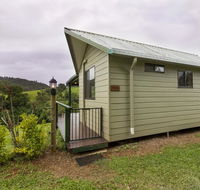 Mena Creek Flower House - Kempsey Accommodation