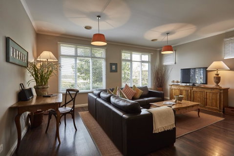 Mews Cottages - Kempsey Accommodation 2