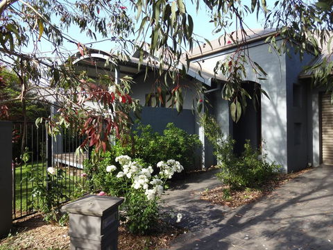 Mews On Frederick - Kempsey Accommodation 0
