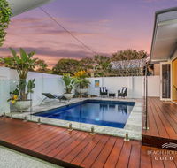 Miami Beachside Beach House - Kempsey Accommodation