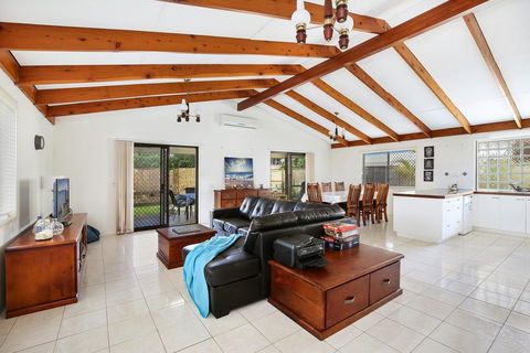 Michael Street 39, Golden Beach - Kempsey Accommodation 3