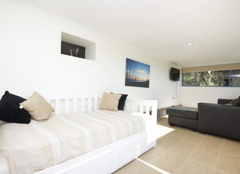 Mick's Apartment - Seal Rocks Beachfront - Kempsey Accommodation 1