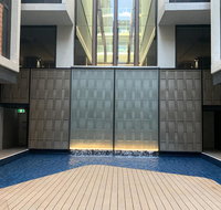 MidnightBraddon Modern Executive Apt Pool Sauna Secure Parking Wine - Kempsey Accommodation